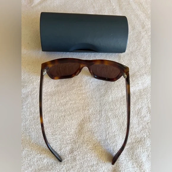 Valentino V702SA 214 sunglasses Brown Valentino V702SA 214 sunglasses Brown - avconcontrols.com main image 3